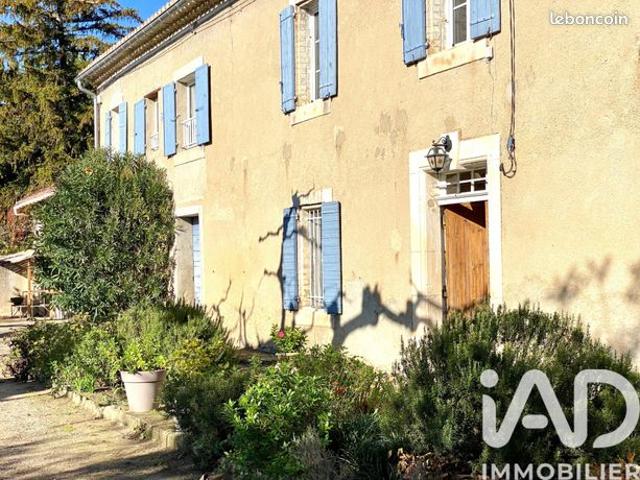 Mas 18 pièces 366 m²