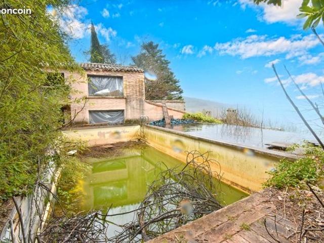 Mas 21 pièces 420 m²