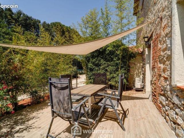 Mas 24 pièces 765 m²