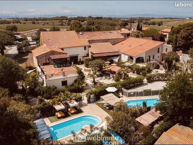 Mas 24 pièces 765 m²