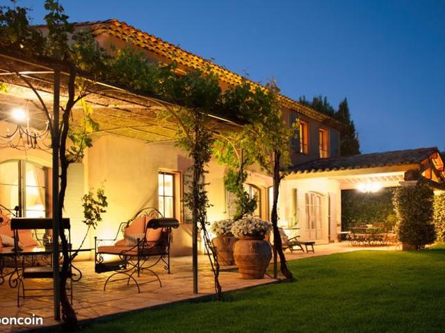Mas 250 m² Maussane les Alpilles