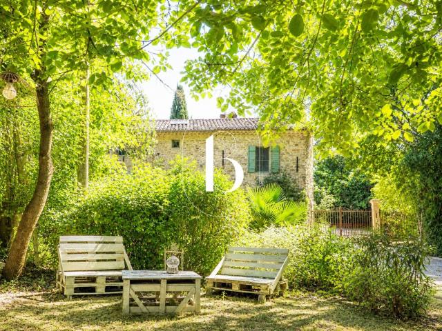 Mas 393m² Saint Victor la Coste