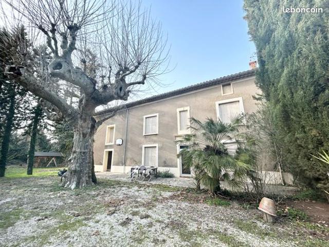 Mas 7 pièces 151 m²