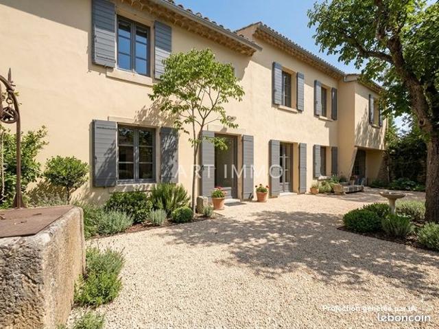 Mas 7 pièces 152 m²