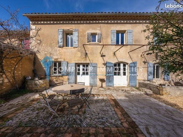 Mas 7 pièces 180 m²