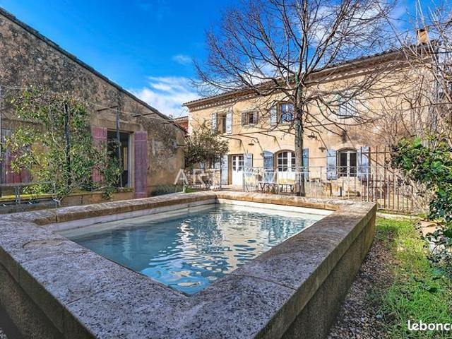 Mas 7 pièces 180 m²
