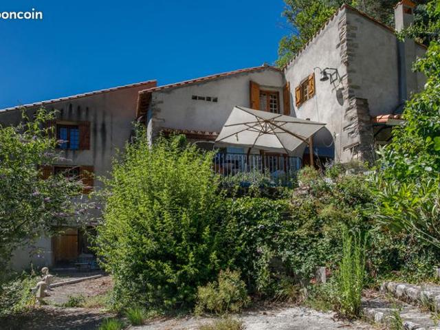 Mas 7 pièces 180 m²