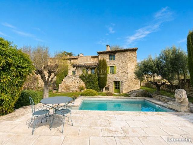 Mas 7 pièces 192 m²
