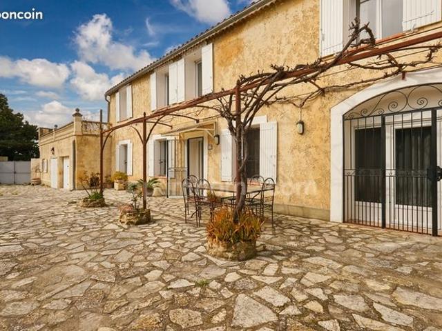 Mas 7 pièces 206 m²