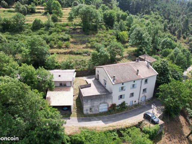 Mas 7 pièces 208 m²
