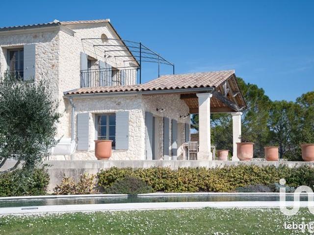 Mas 7 pièces 202 m²