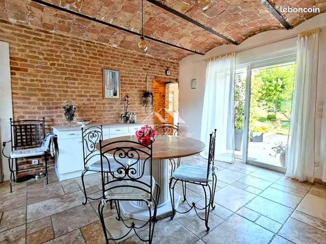 Mas 7 pièces 202 m²