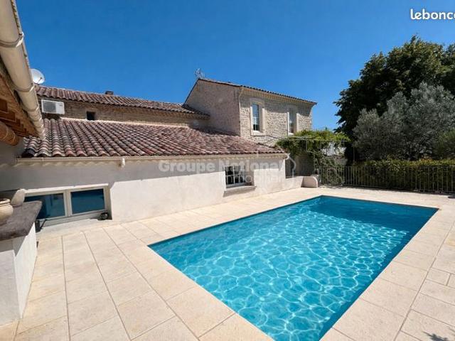 Mas 7 pièces 210 m²
