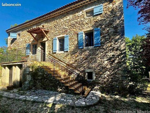 Mas 7 pièces 234 m²