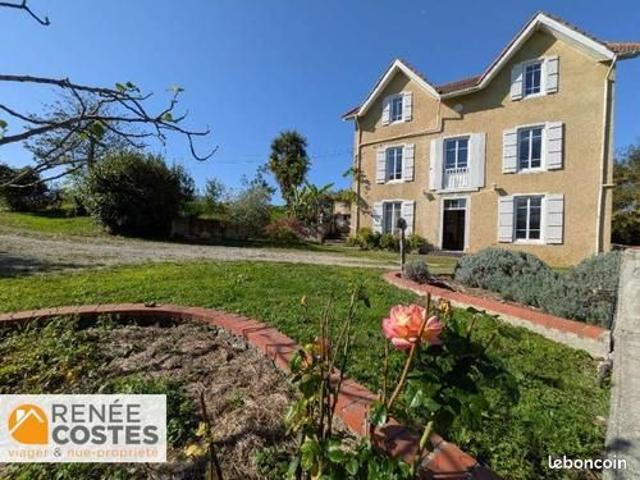 Mas 7 pièces 230 m²