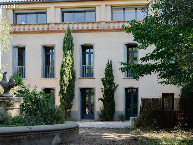 Mas 7 pièces 240 m²