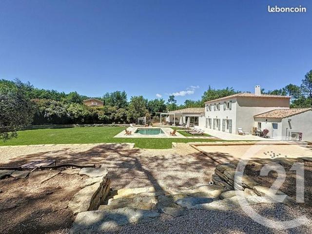 Mas 7 pièces 255 m²