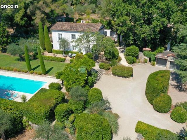 Mas 7 pièces 265 m²