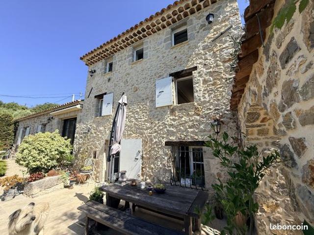 Mas 4 pièces 115 m²