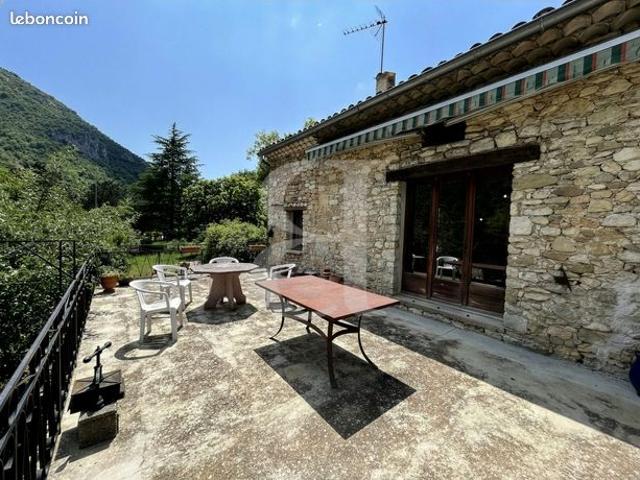 Mas 4 pièces 110 m²