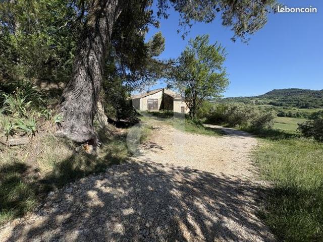 Mas 4 pièces 220 m²