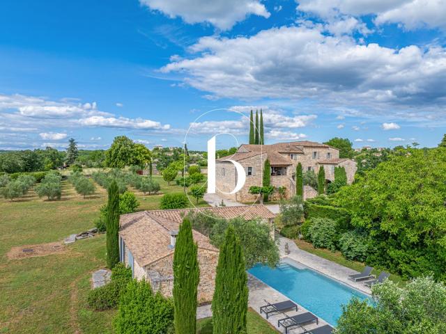 Mas 500m² Barjac