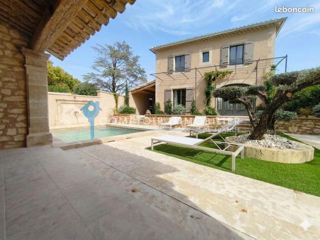 Mas 5 pièces 120 m²