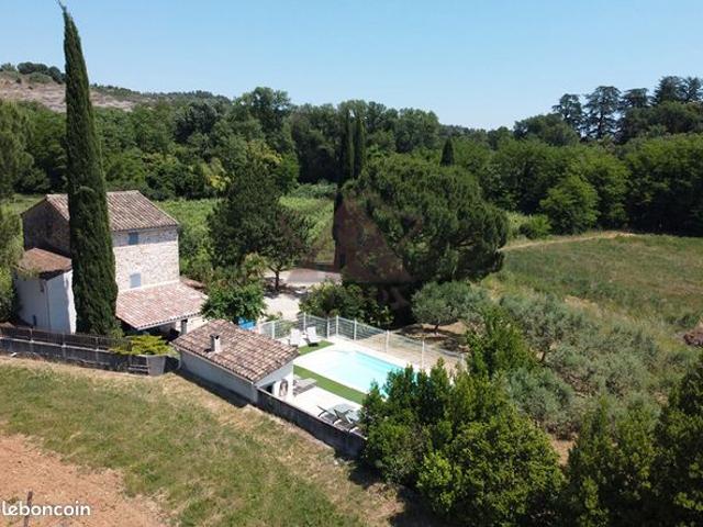 Mas 5 pièces 120 m²
