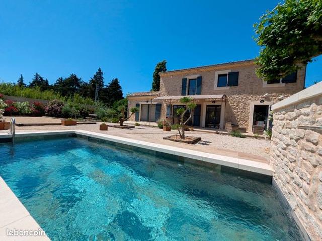 Mas 5 pièces 145 m²