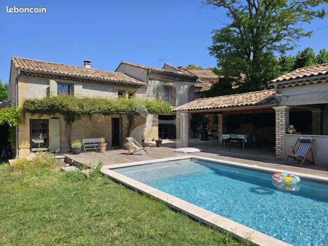 Mas 5 pièces 150 m²