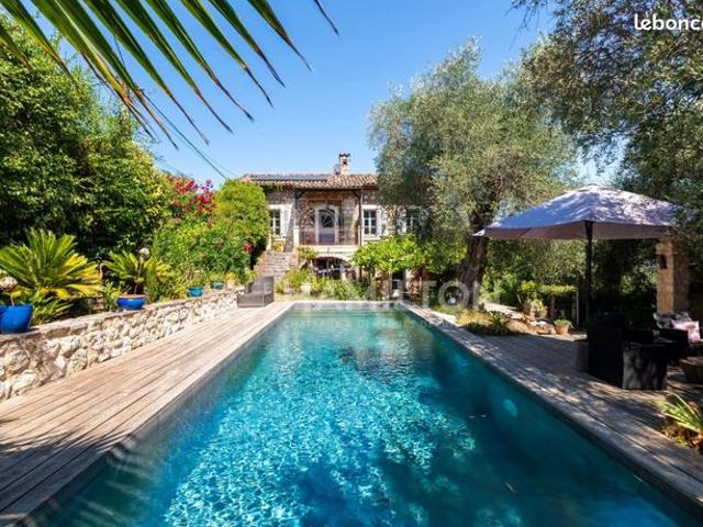 Mas 5 pièces 152 m²