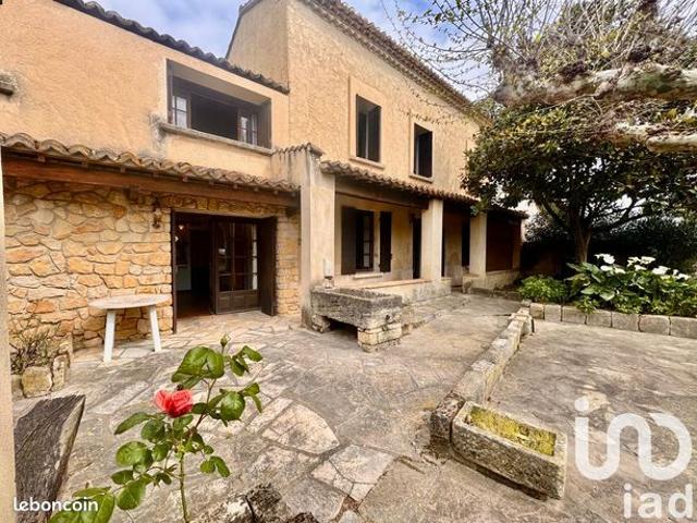 Mas 5 pièces 185 m²