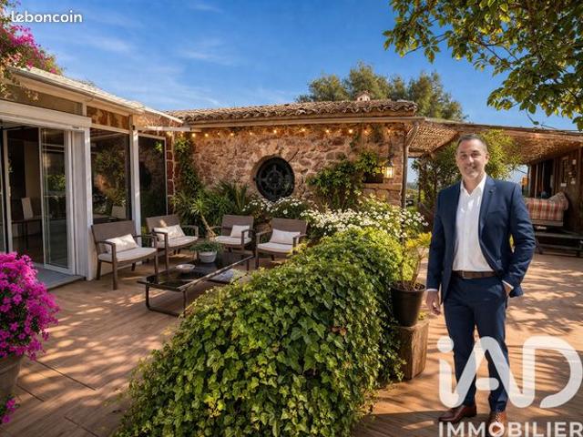 Mas 5 pièces 180 m²