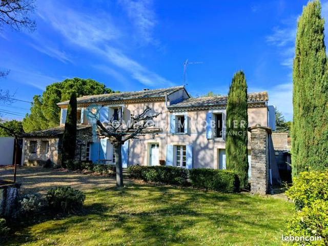 Mas 5 pièces 180 m²