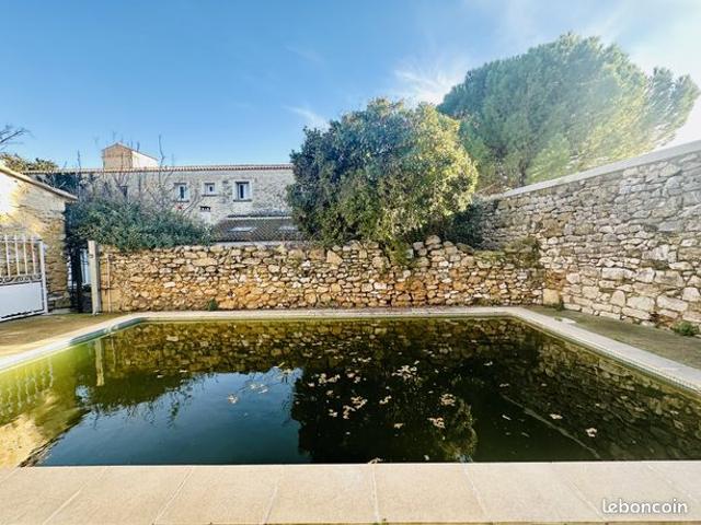 Mas 5 pièces 180 m²