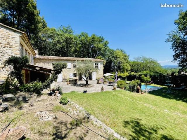 Mas 5 pièces 175 m²