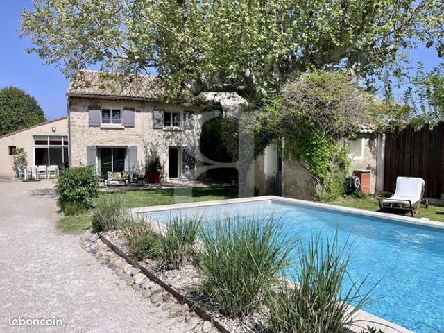 Mas 5 pièces 195 m²