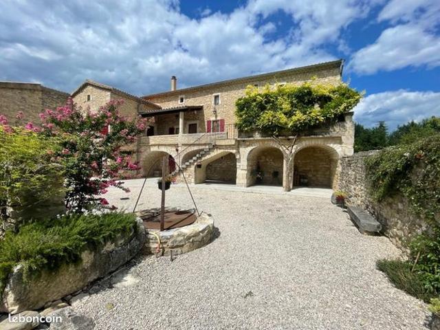 Mas 5 pièces 265 m²