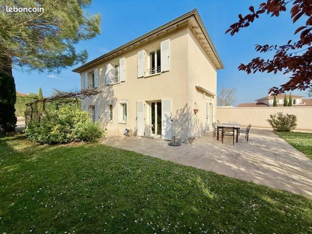 Mas 6 pièces 138 m²