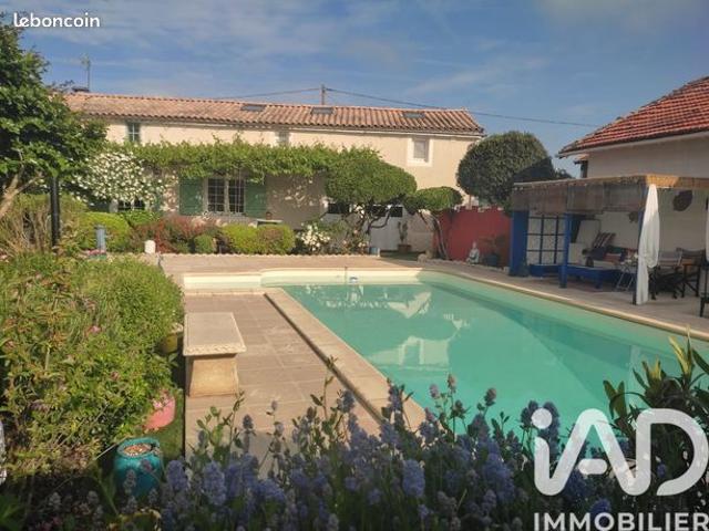 Mas 6 pièces 142 m²
