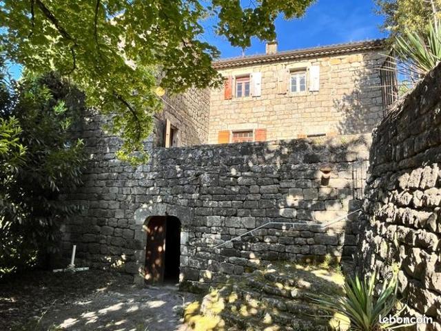 Mas 6 pièces 150 m²