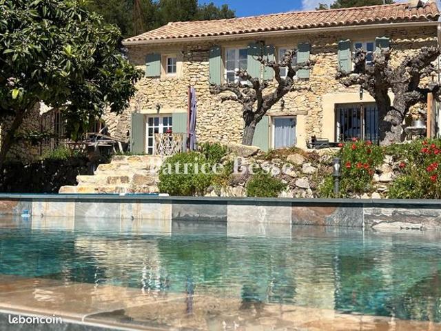 Mas 6 pièces 160 m²