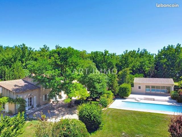 Mas 6 pièces 163 m²