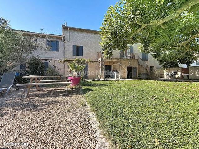 Mas 6 pièces 194 m²
