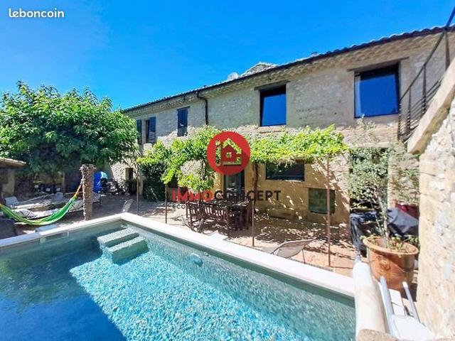 Mas 6 pièces 195 m²