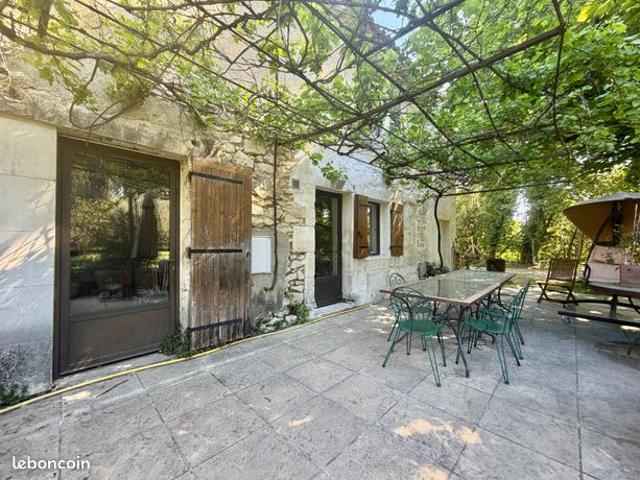 Mas 6 pièces 197 m²