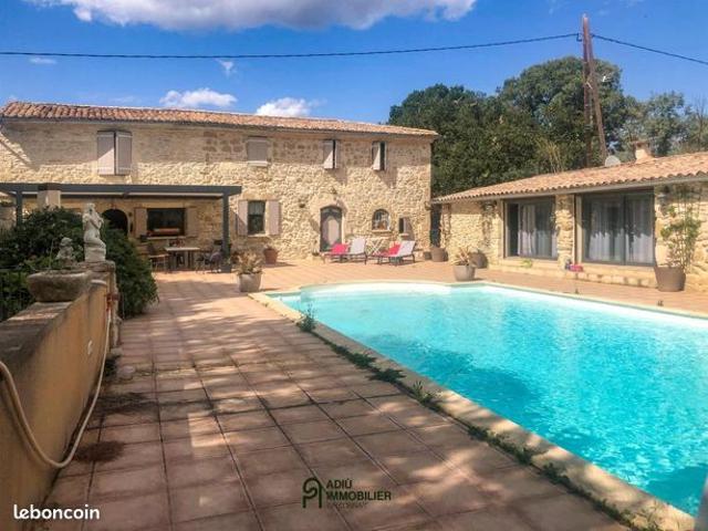 Mas 6 pièces 190 m²
