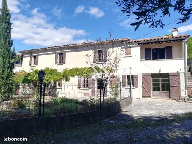Mas 6 pièces 190 m²