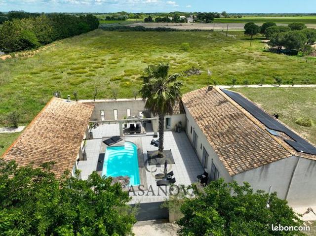 Mas 6 pièces 190 m²