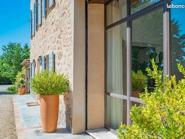 Mas 6 pièces 200 m²